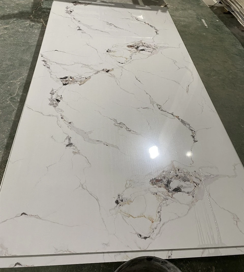 PVC-marmoriseinäpaneeli 4x8