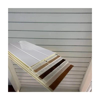 Halpa PVC -kuisti katto